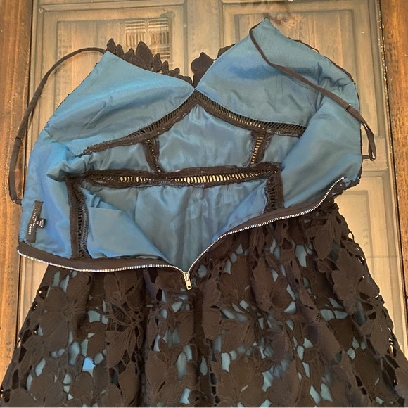 Romeo Juliet Couture Teal and Black Lace Dress size M - Picture 15 of 15